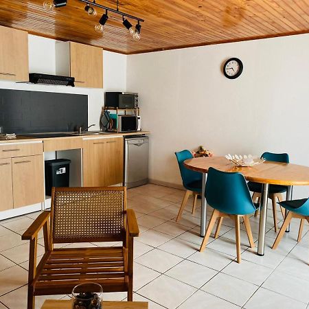 Gite E & M Saint-Denis-de-Pile 外观 照片
